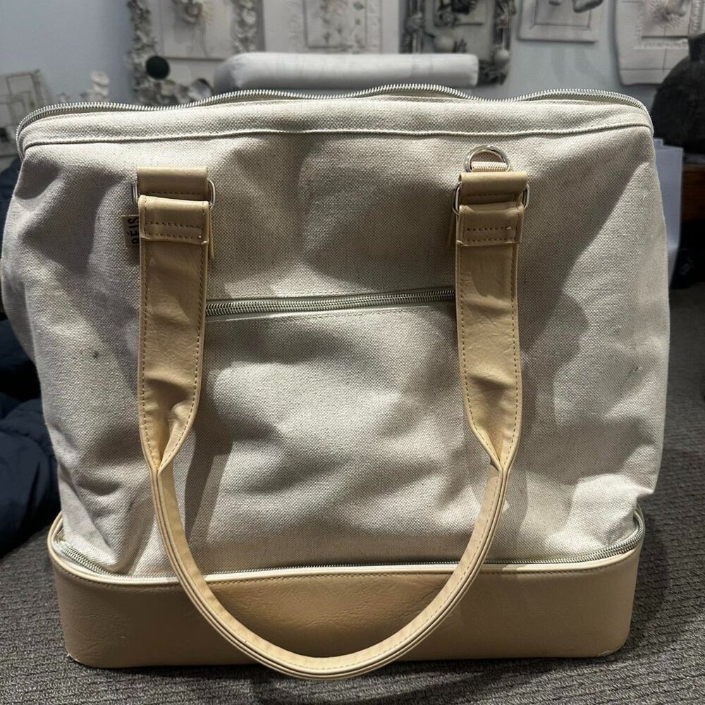 Beis The Mini Weekender In beige